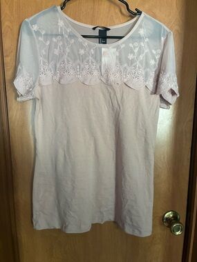H&M Embroidered Lace Yoke Tee Size Large NWT
